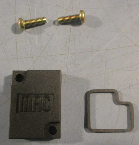 Mac M35005 Regulator Blanking Plate Manifold Base End Cover Kit (Lot of 18)