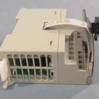 Allen Bradley MicroLogix 1762IQ16 Sink/Source Input Module 16 Point 24VDC Ser A