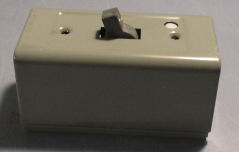Allen Bradley Bulletin 600-TAX109 Manual Motor Starter Switch 3/4 HP 230VDC Max