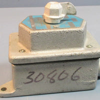 Crouse Hinds WeatherProof Switch Enclosure 15.8 CU.IN.  MC11273 Used