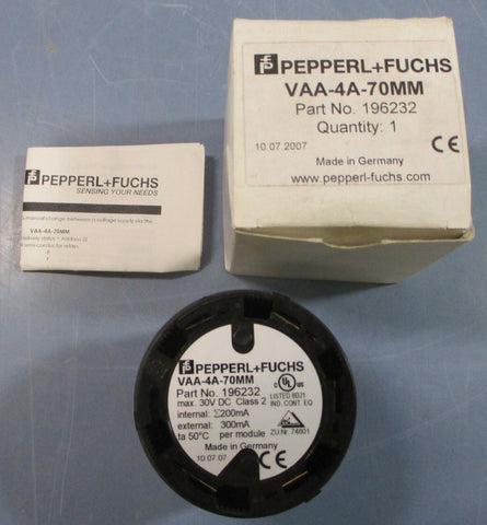 Pepperl + Fuchs VAA-4A-70MM Interface Stack Light Module 196232 30VDC Max