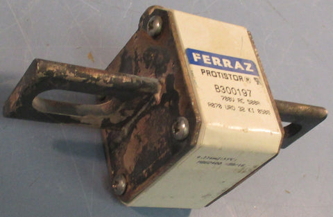 Ferraz Shawmut Mersen Protistor B300197 Fuse 700V AC 500A 5-1/8" Length