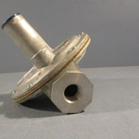 Maxitrol 3255 Gas Pressure Regulator 32551/2" 10PSIG Max 1/2" NPT