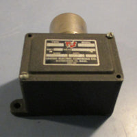 United Electric J6D-4695 Pressure Switch 0 to 100 Psi 5 Amps
