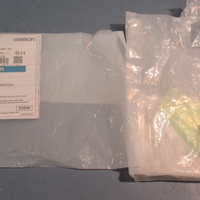 LOT OF (2) OMRON E2EM-X4B1-M1 PROXIMITY SENSOR 12 to 24VDC