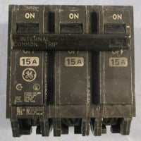 General Electric GE 3 Pole 15A Circuit Breaker 240VAC ZZ7359 2Pos