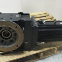 Lenze MDSKABS11222 3 Ph, 6.4 kW & GKS093A SAK112C22 Gear Motor 48.625:1 Ratio