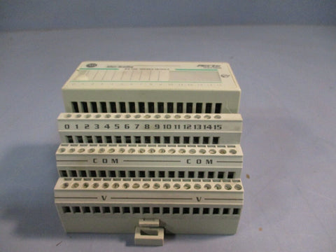 Allen-Bradley Flex I/O Module 24VDC Source Output  1794-0816