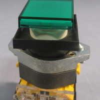 EAO Switching Element/Contact Block w/Green PushButton 704.901.3