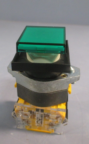 EAO Switching Element/Contact Block w/Green PushButton 704.901.3