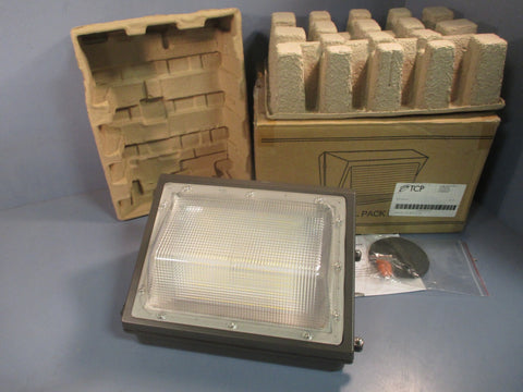 TCP LED LUMINAIRE Wall Pack 120277V, 120W, 1A, 50/60Hz 50K WP12000150