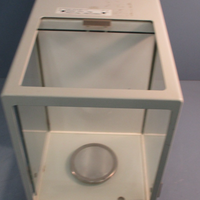 Mettler AE100 Analytical Balance Scale, 115V, 60Hz, 10VA