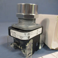 AllenBradley 30mm Momentary Push Button Switch 24vdc Series T 800TQB24