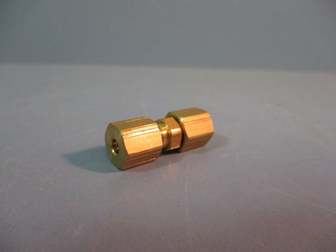 Parker Brass Union Compression 62C2 NEW LOT OF 19