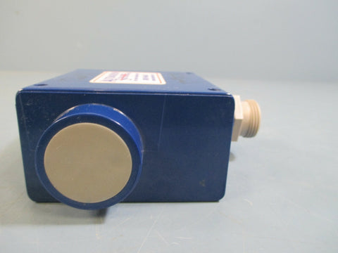 HYDE PARK SUPERPROX ULTRASONIC SENSOR 50/60HZ 100240VAC 30mA SM572B114LE