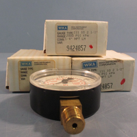 Lot of (3) WIKA Gauge Type 111.10 2 1/2" 2000 psi/Kpa 1/4" NPT 9424857