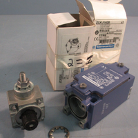 Telemecanique Limit Switch Body ZCKJ1H29 w/ ZCKE05 Operating Head