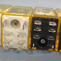 LOT OF (4) IDEC RH2B-U DC12V RELAY 50/60Hz 8-PIN 10AMP, Plug-IN