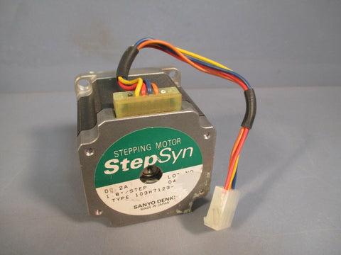 SANYO DENKI STEPPING MOTOR STEPSYN DC 2A 103H712304407