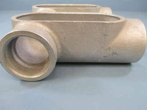 Cooper CrouseHinds LR67 2" Conduit Body Lot Of 2  New