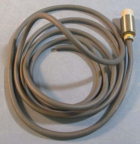 Omron TLX10MC1GE Proximity Sensor 1224VDC Approx 6' Cable Length