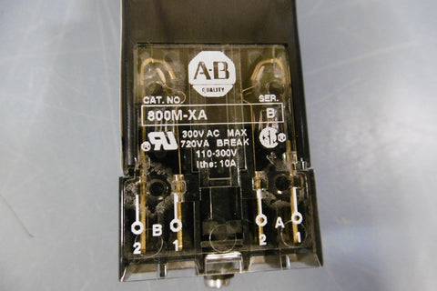 NIB Allen Bradley 800MR16HA2BRA Small Round Illuminated Selector Switch