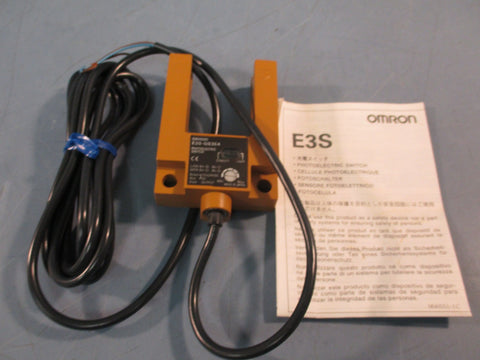 Omron E3SGS3E4 Photoelectric Switch, 12to24VDC, Sensor