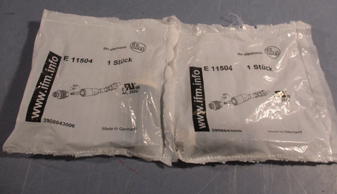 Lot of (2) IFM 3908843006 4-pin male micro DC field Attachable/Connector E11504