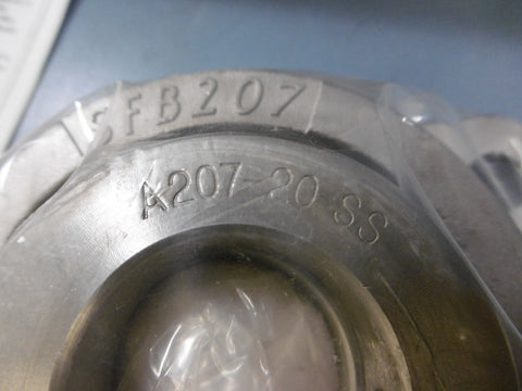 NIB IPTCI SNASFB20720 Flange Block 3 Bolt 11/4" Locking Collar SS