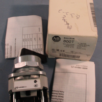 Allen Bradley 800TH19A Selector Switch Series T, 2 Position Spring Return