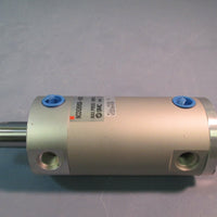 SMC AIR CYLINDER 50MM BORE 1 IN STROKE SINGLE CLEVIS 145 PSI NCDGBN500100