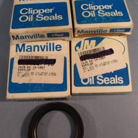 Lot of (4) Manville 019609397 Clipper Oil Seals, Lip Seal