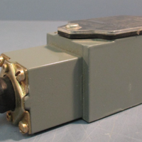 Allen Bradley 802TDS7 Ser. A Oiltight Limit Switch Enclosure Type 13