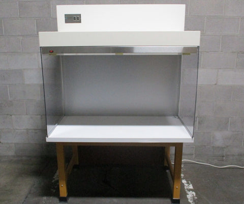 Envirco 62675 Laminar Flow Workstation Lab Hood 4' Wide, 2' Deep, 28" Tall