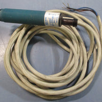 (Lot of 2) Eaton Cutler Hammer E58CBL18A2R2 Photoelectric Sensor