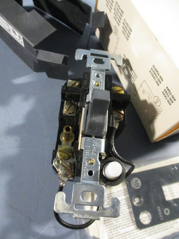 ALLEN BRADLEY 600-TOX109 MANUAL MOTOR STARTING SWITCH SERIES B 277VAC 1PH 3/4 HP