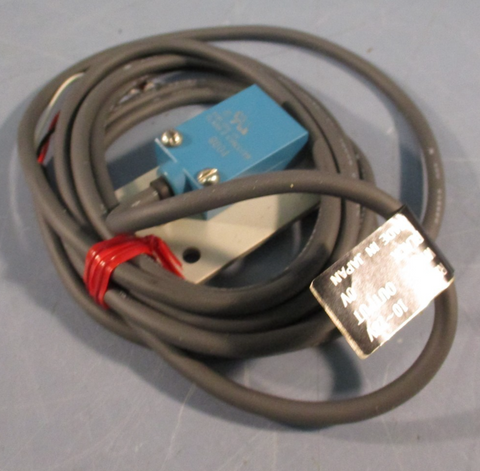 MICRO-SWITCH FE7A-DB6V-M SENSOR, 10-28V, RED/WHITE/BLACK