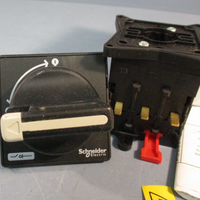 Schneider Electric VBD1 Main Emergency SwitchDisconnect + Handle TeSys 072493