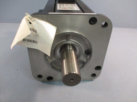 YASKAWA ELECTRIC CO AC SERVO MOTOR USAFED20CB2  1.8 KW 1500 RPM 15A UTOPH500VB