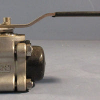 SVF Flow Controls R8006666ATSE0005LK00 3-Piece Ball Valve R8 Series 1/2"