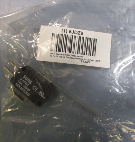 (Lot of 8) Grainger Approved 5JDZ9 Mini Snap Action Switch 10A 1/2HP 125/250VAC