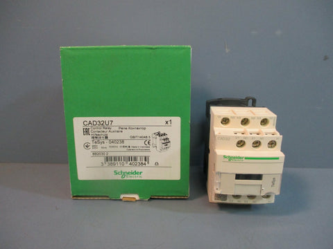 Schneider Electric CAD32U7 Control Relay 240V 50/60Hz NEW