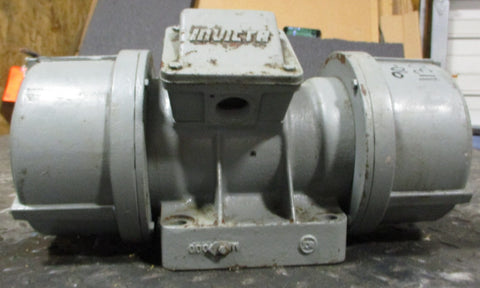 Invicta B925/2 Vibrator Unit 2200lb Centrifugal Force 510W 3456RPM 0.68HP