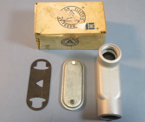 Appleton 11/4" LB47 Grayloy FM7 Conduit Body w/ Cover & Gasket Used