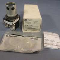 Allen Bradley Green Illuminated Push Button Series T 800TQAH24G