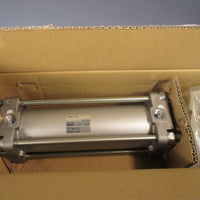 SMC PNEUMATIC TIE ROD AIR CYLINDER w/BRACKET CDA2D63150JZ