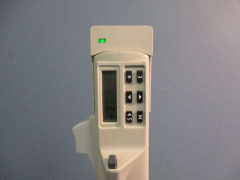 EPPENDORF 100 µL SINGLE CHANNEL DIGITAL ELECTRONIC PIPETTE & CHARGER