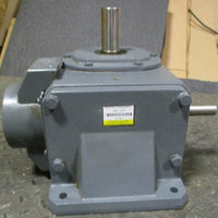 Boston Gear 738F10FJ Gearbox 10:1 Ratio 8.37 HP 73810FJ 1" and 15/8" Shaft Di