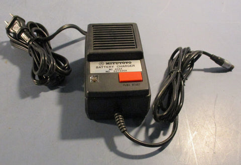 Mitutoyo BC404A Battery Charger Input AC 120V Output DC 3.6v