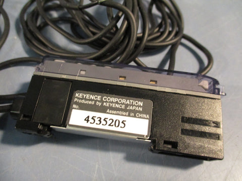 Lot of (2) Keyence Corporation FS-V12P Digital Fiber Amplifier